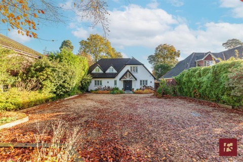 View Full Details for The Avenue, Crowthorne