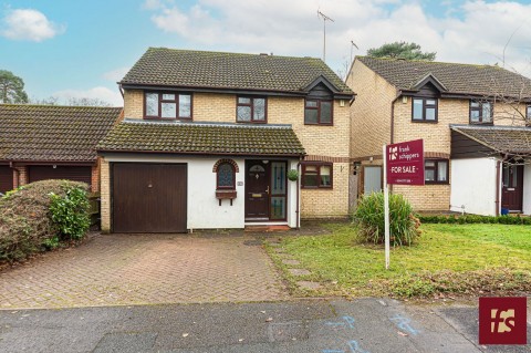 View Full Details for The Brackens, Crowthorne