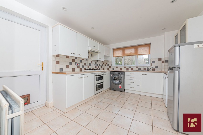 Images for The Brackens, Crowthorne