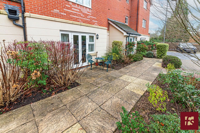 Images for Waterloo Road, Crowthorne