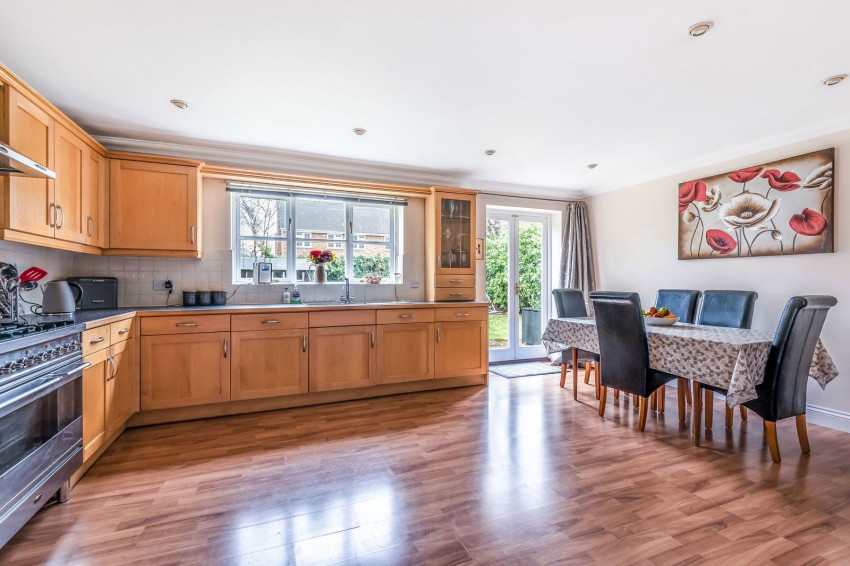 Images for Wiltshire Avenue, Crowthorne