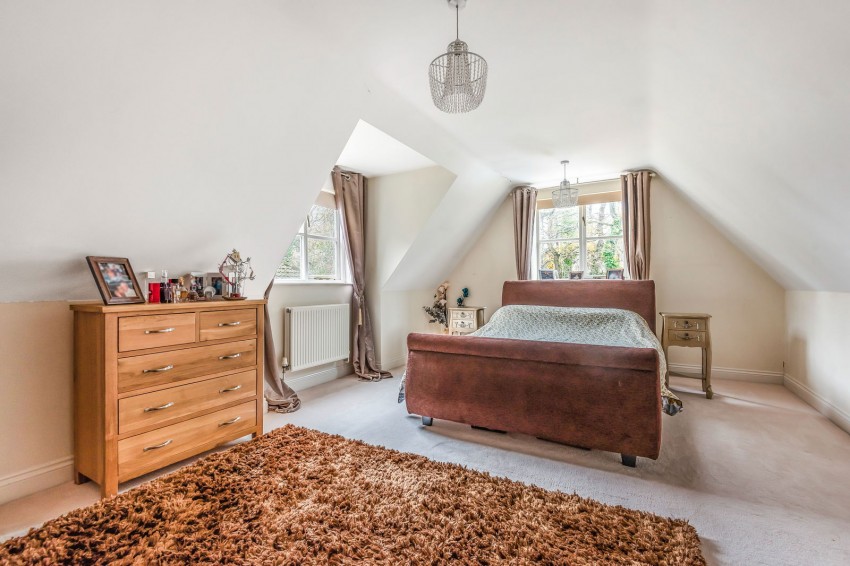 Images for Wiltshire Avenue, Crowthorne