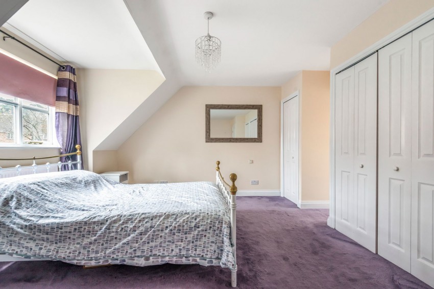 Images for Wiltshire Avenue, Crowthorne