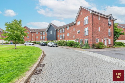 View Full Details for Fulmar Crescent, Bracknell