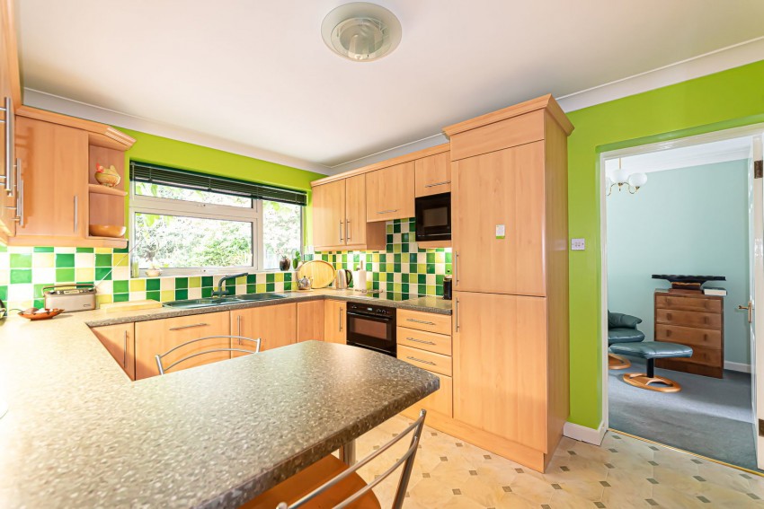 Images for Wood End, Crowthorne, Berkshire RG45 6DQ