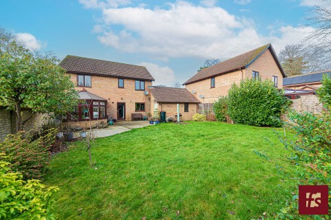 View Full Details for Chaucer Road, Crowthorne