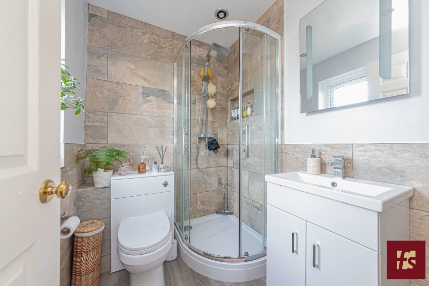 Images for Chaucer Road, Crowthorne, Berkshire RG45 7QN