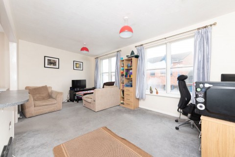 View Full Details for Chestnut House, Napier Road, Crowthorne