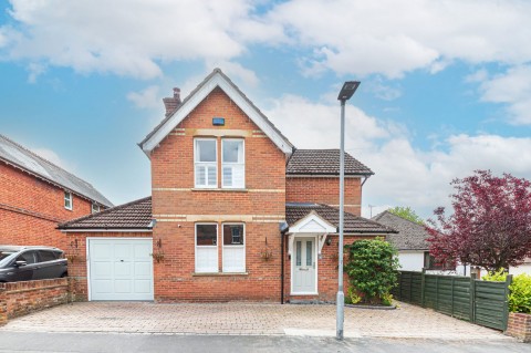 View Full Details for Upper Broadmoor Road, Crowthorne