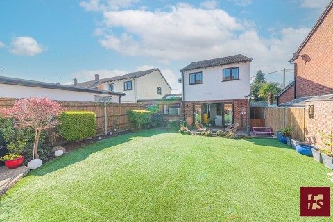View Full Details for Yeovil Road, Owlsmoor, Sandhurst, Berkshire, GU47 0TF