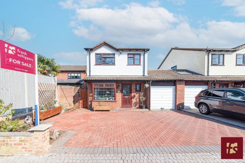View Full Details for Yeovil Road, Owlsmoor, Sandhurst, Berkshire, GU47 0TF