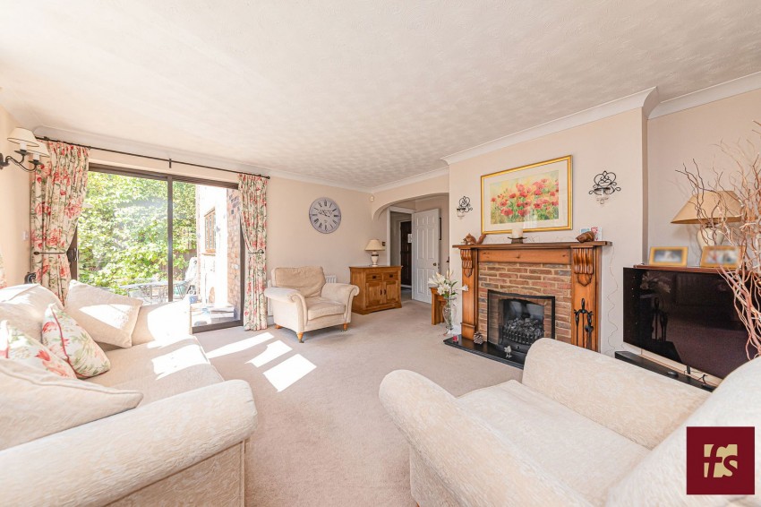 Images for Holmbury Avenue, Crowthorne, RG45 6TQ