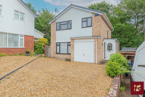 View Full Details for Long Mickle, Sandhurst, Berkshire, GU47 8QN