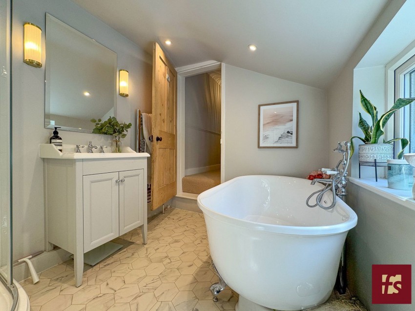 Images for Upper Broadmoor Road, Crowthorne, Berkshire, RG45 7DH