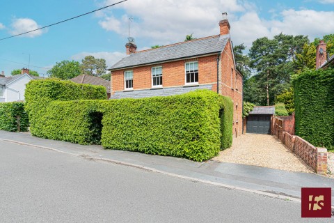 View Full Details for Longdown Road, Sandhurst, Berkshire, GU47 8QG