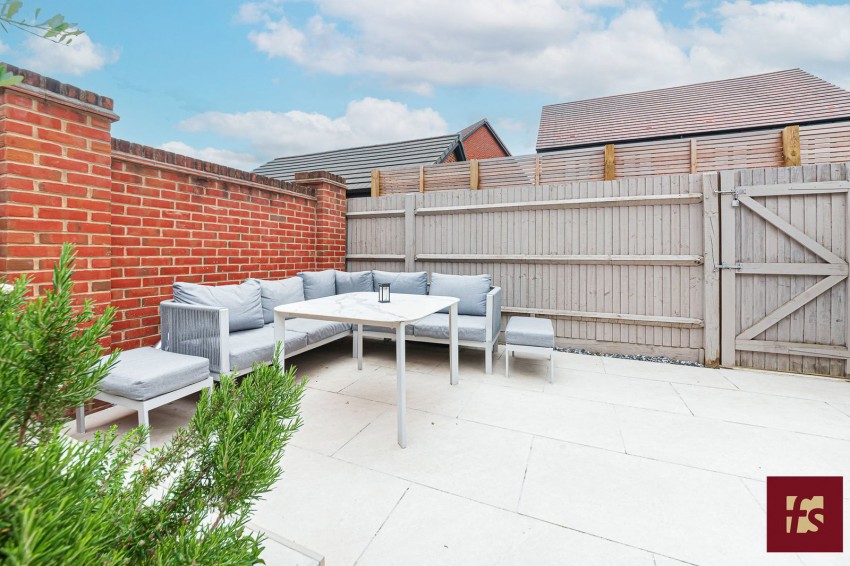 Images for Hawthorn Drive, Crowthorne, Berkshire, RG45 6UB