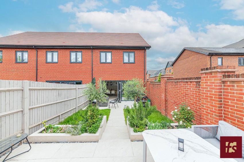 Images for Hawthorn Drive, Crowthorne, Berkshire, RG45 6UB