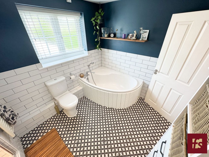 Images for Fincham End Drive, Crowthorne, RG45 6DT