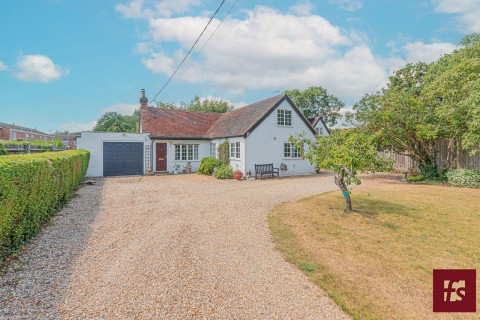 View Full Details for Cambridge Road, Owlsmoor, Sandhurst, Berkshire, GU47 0SZ