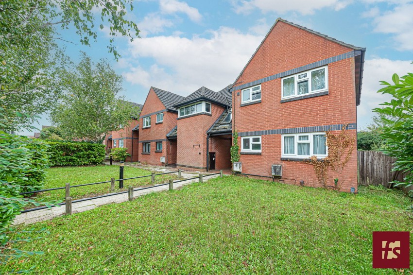 Images for Toutley Road, Wokingham, RG41 1QL
