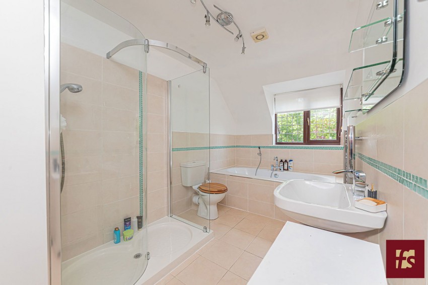 Images for Pinewood Avenue, Crowthorne, Berkshire, RG45 6RR