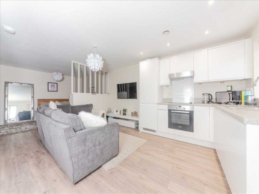 Images for Guildgate House, High Street, Crowthorne, Berkshire