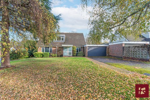 View Full Details for Salamanca, Crowthorne, Berkshire, RG45 6AP