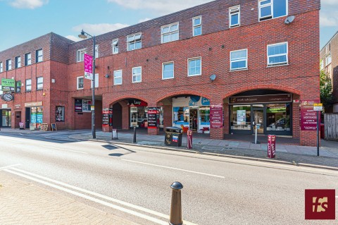 View Full Details for High Street, Crowthorne, Berkshire, RG45 7AT