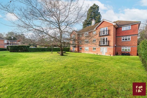 View Full Details for Masefield Gardens, Crowthorne, RG45 7QT