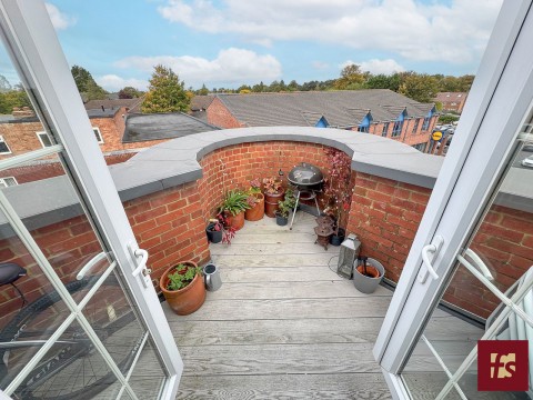 View Full Details for Peninsula Place, Napier Road, Crowthorne