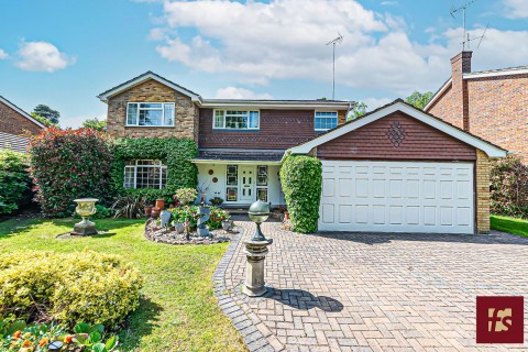 View Full Details for Robin Lane, Sandhurst, GU47 9AU