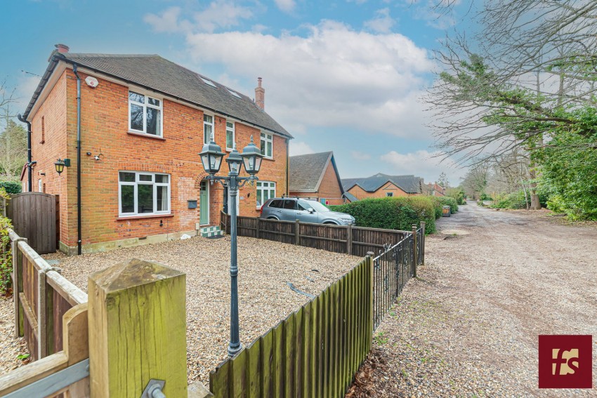 Images for Addiscombe Road, Crowthorne, Berkshire RG45 7JU