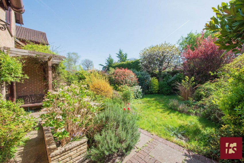 Images for Chaucer Road, Crowthorne, Berkshire RG45 7QN