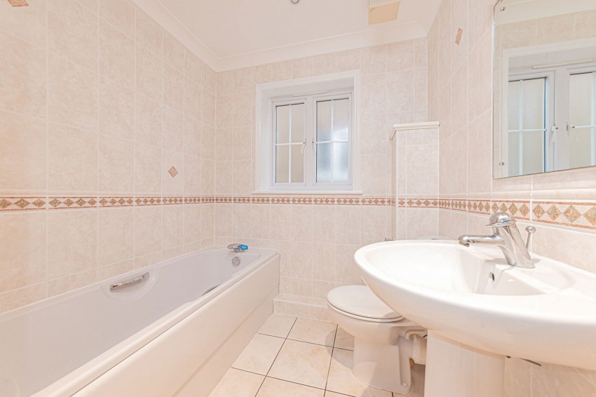 Images for Cambridge Road, Crowthorne, RG45 7EF