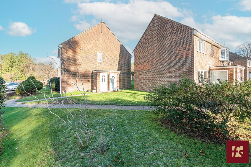 Images for Barracane Drive, Crowthorne, Berkshire RG45 7NU