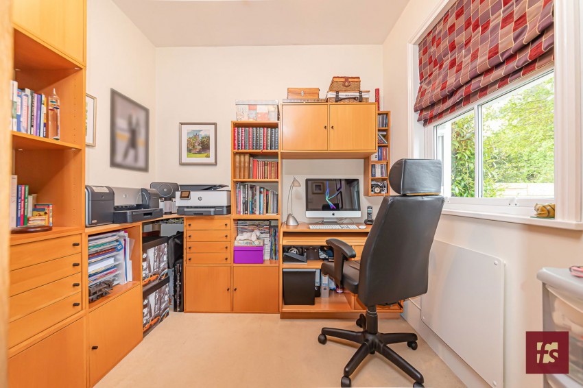 Images for New Wokingham Road, Crowthorne, RG45 6JG