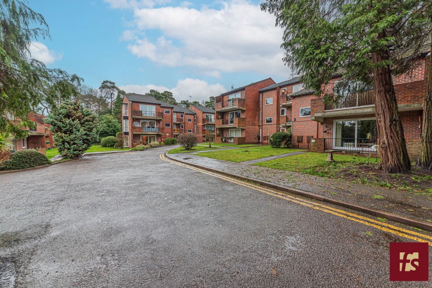 Images for Dukes Ride, Crowthorne, RG45 6SJ