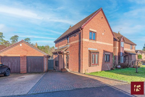 View Full Details for Merryman Drive, Crowthorne, RG45 6TW