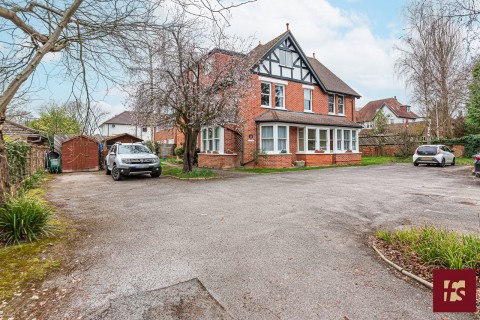 View Full Details for St Annes Court, Dukes Ride, Crowthorne, Berkshire