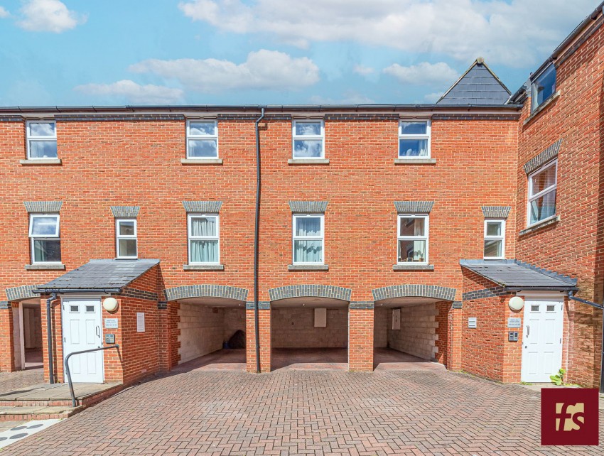 Images for Heath Hill Road South, Crowthorne, RG45 7BH