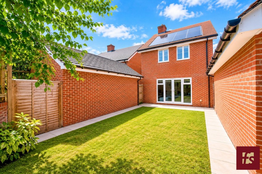 Images for Dashers Close, Crowthorne, Berkshire RG45 6GX
