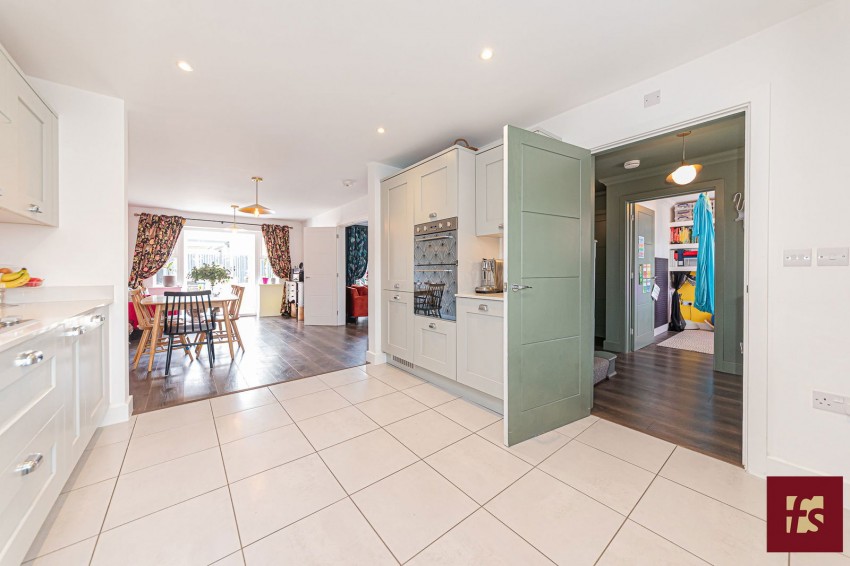 Images for Swords Drive, Crowthorne, RG45 6GS