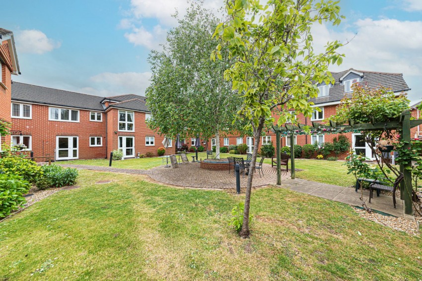 Images for Warner Court, Yorktown Road, College Town, Sandhurst, Berkshire GU47 0PH