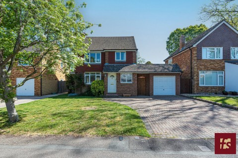 View Full Details for Hillary Drive, Crowthorne, Berkshire RG45 6QE