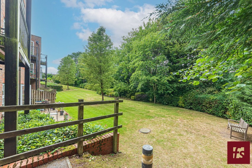 Images for Dukes Ride, Crowthorne, RG45 6DG