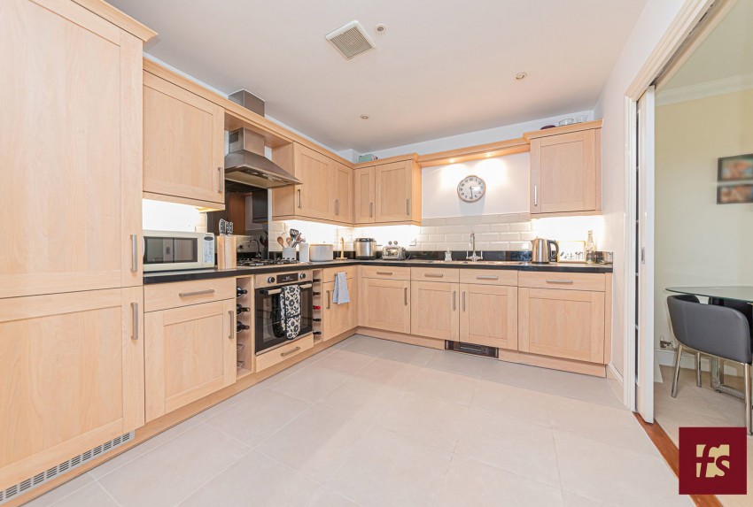 Images for Dukes Ride, Crowthorne, RG45 6DG