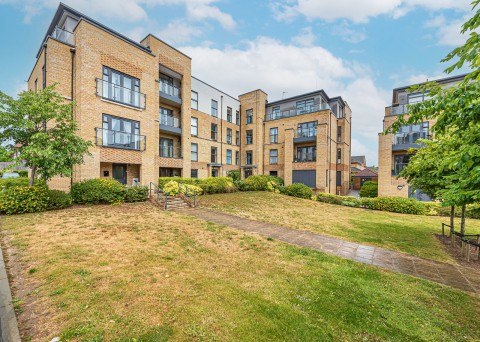 View Full Details for Sterling Square, Broad Lane, Bracknell, RG12