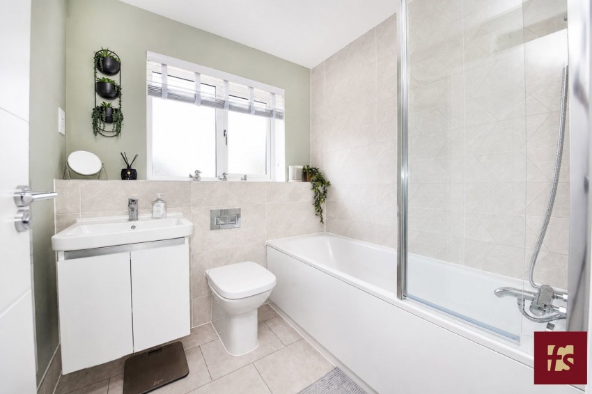 Images for Pilgrims Lane, Buckler's Park, Crowthorne, Berkshire RG45 6XG