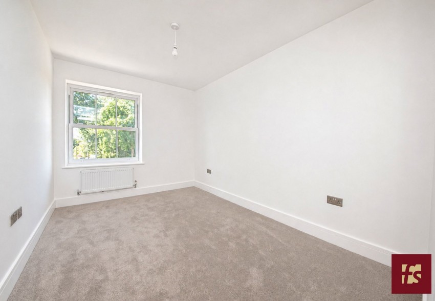 Images for Hunters Mews, Hancombe Road, Sandhurst, Berkshire GU47 8NP