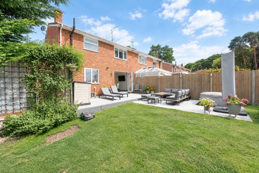 Images for Cricket Field Grove, Crowthorne, Berkshire RG45 7ES